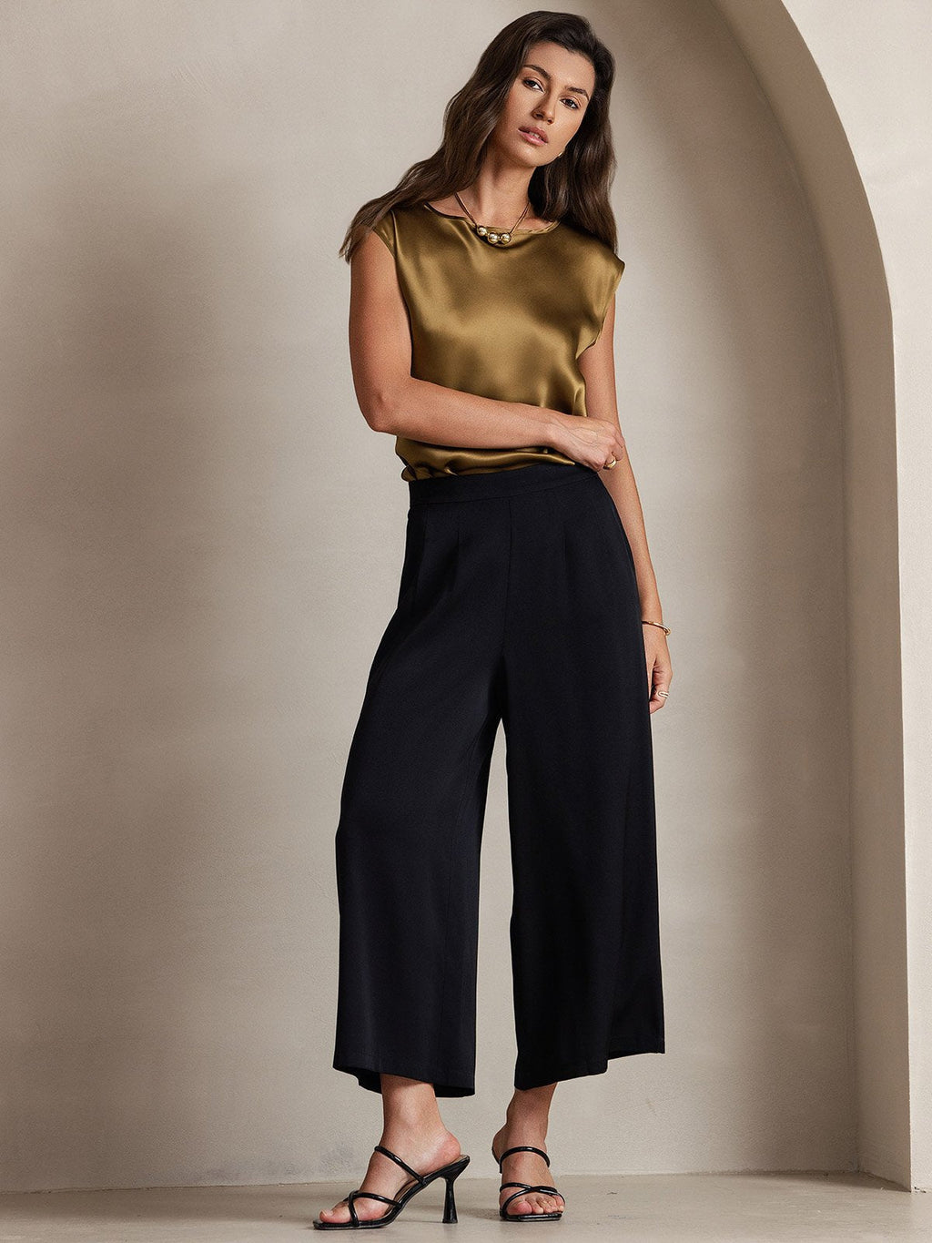 19Momme Silk Cap Sleeve Round Neck Women's Top