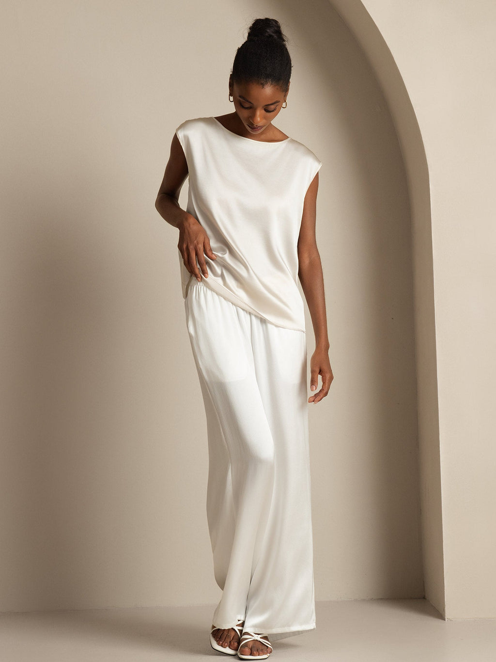 19Momme Silk Cap Sleeve Round Neck Women's Top