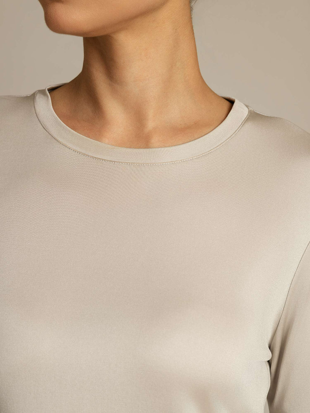 Women's Pure Silk Long Sleeve Round Neck Top