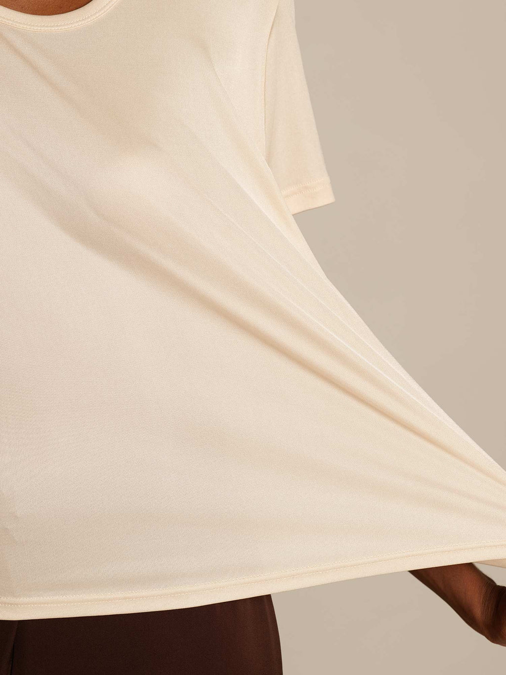Women's Pure Silk Short Sleeve Round Neck T-Shirt
