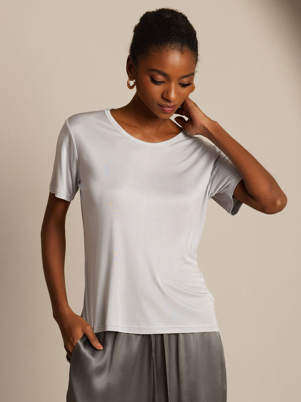 Women's Pure Silk Short Sleeve Round Neck T-Shirt