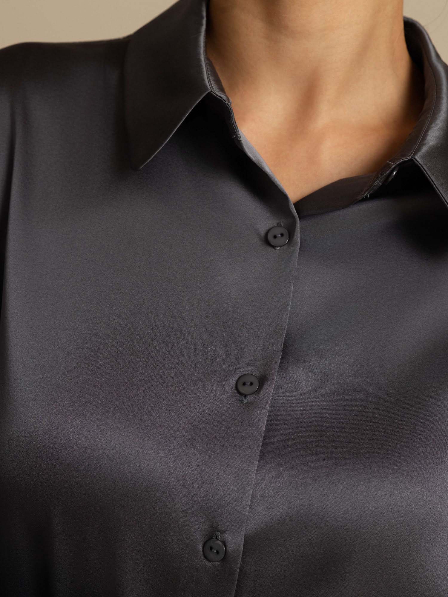 Women's 19 Momme Silk Long Sleeves Button-Up Shirt