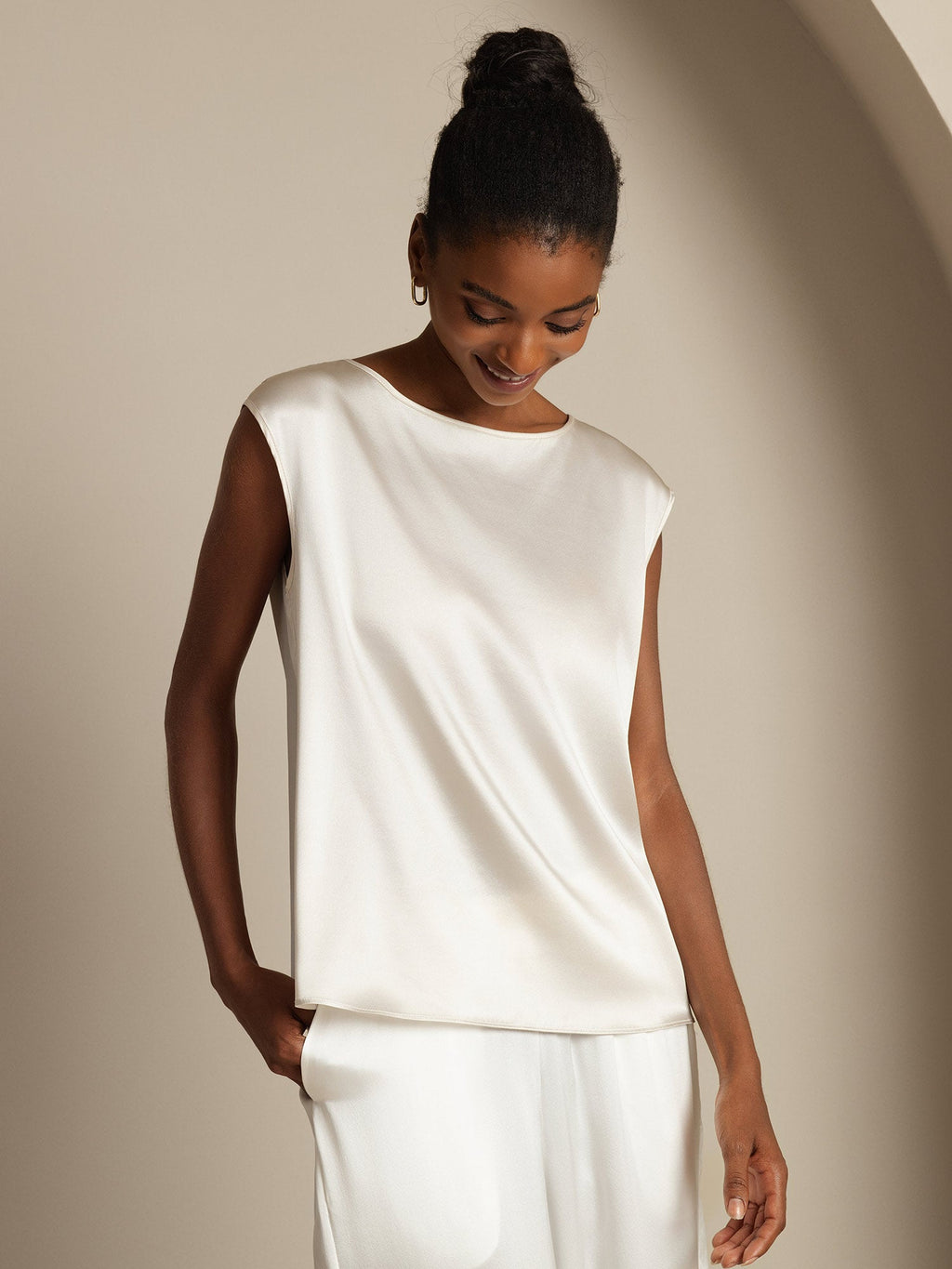 19Momme Silk Cap Sleeve Round Neck Women's Top