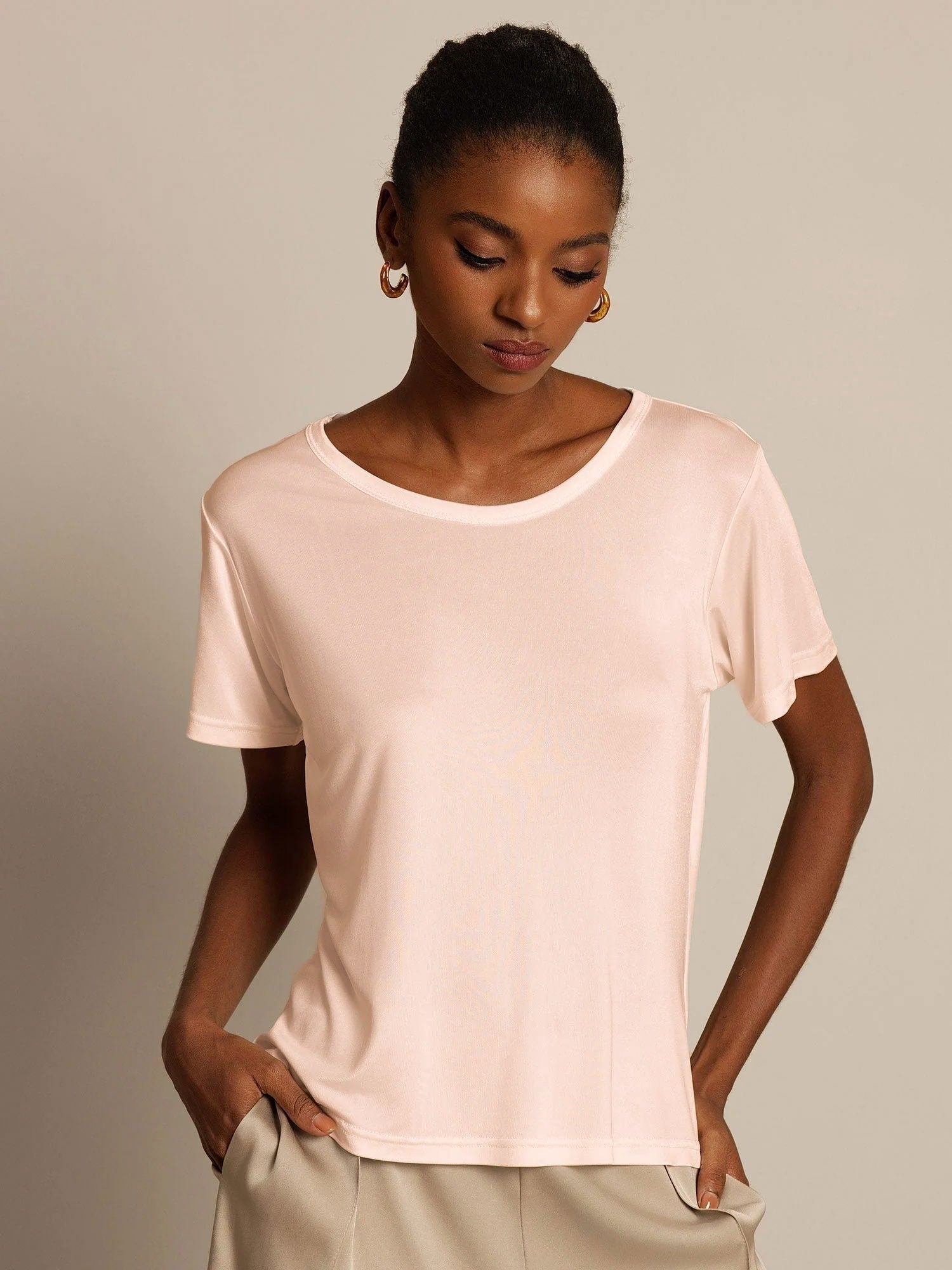 Women's Pure Silk Short Sleeve Round Neck T-Shirt