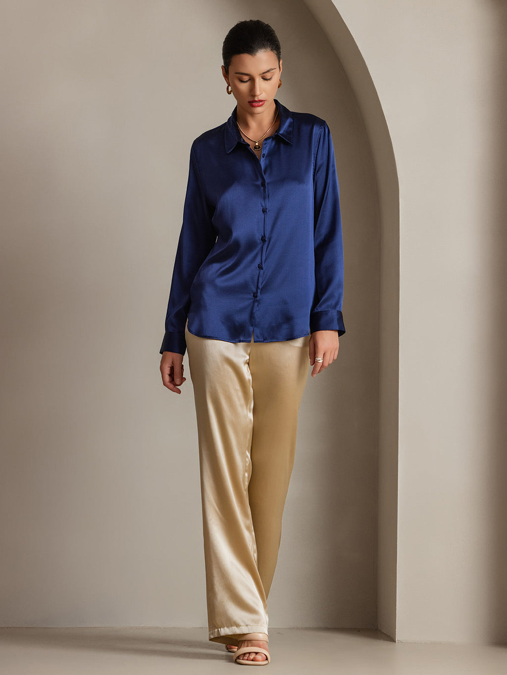 Women's 19 Momme Silk Long Sleeves Button-Up Shirt