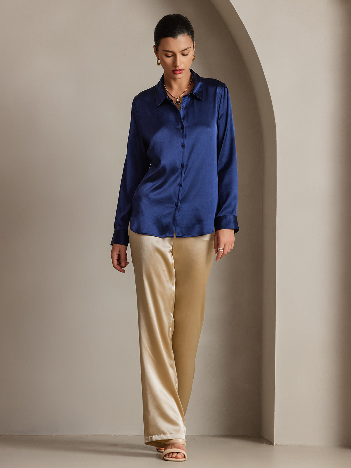 Women's 19 Momme Silk Long Sleeves Button-Up Shirt