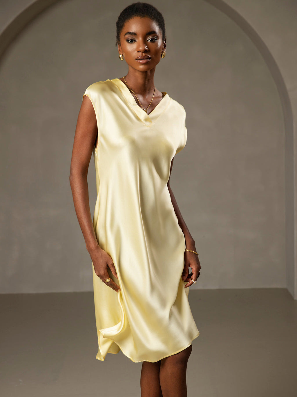 100% Mulberry Silk Cap Sleeve V-neck Midi Nightgown