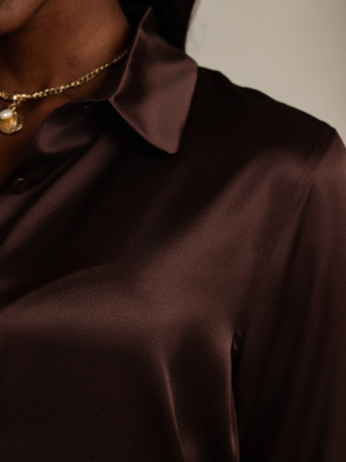 Women's 19 Momme Silk Long Sleeves Button-Up Shirt