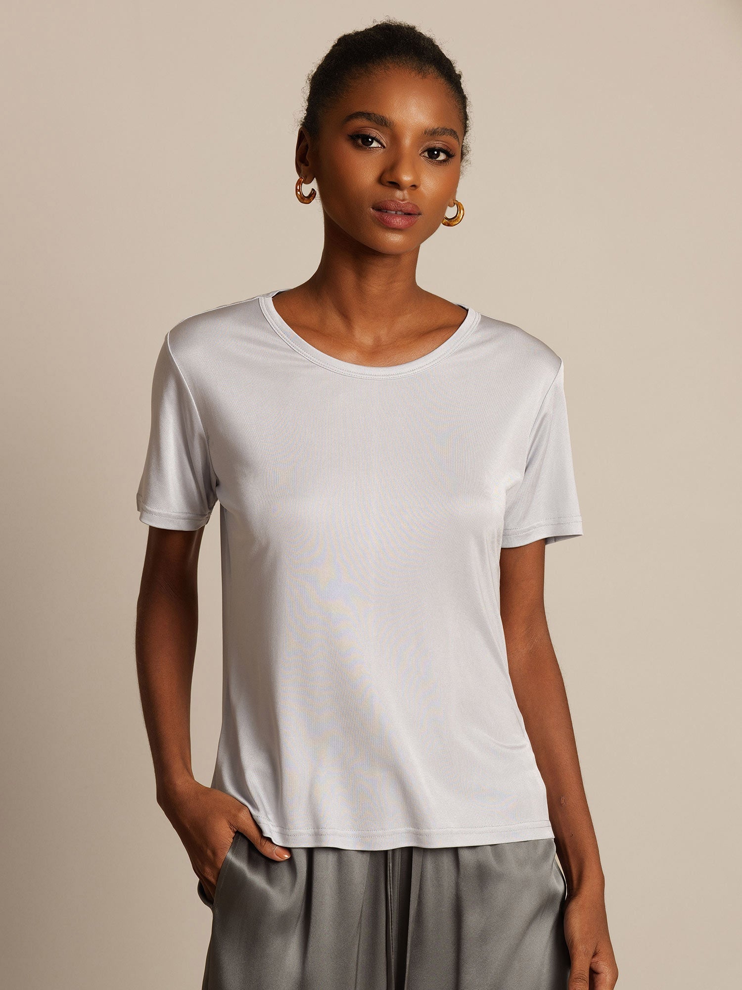 Women's Pure Silk Short Sleeve Round Neck T-Shirt