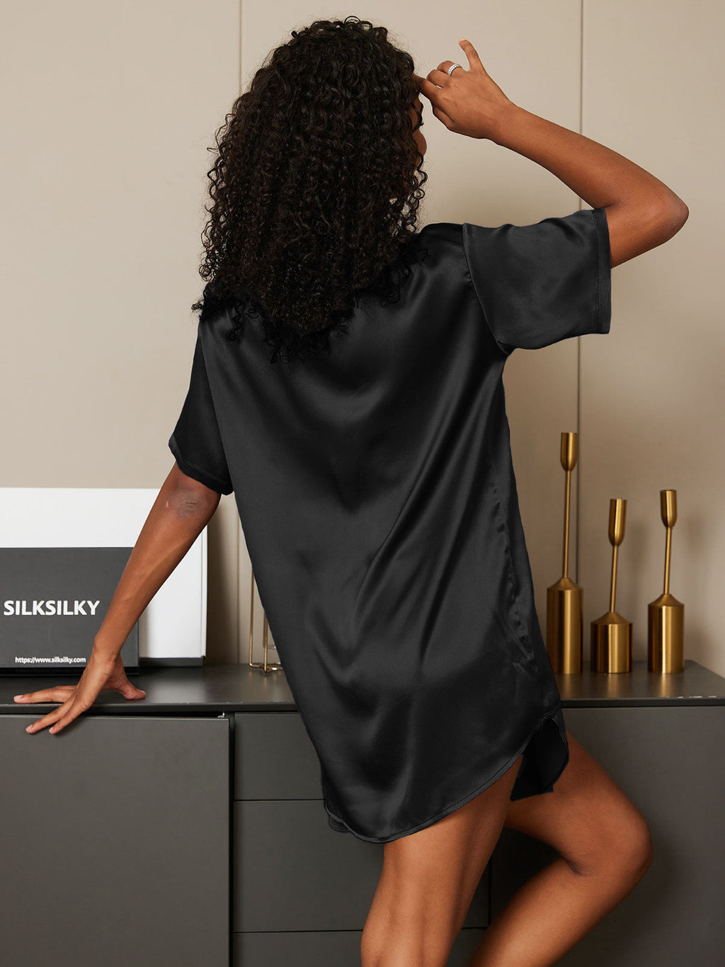 100% Mulberry Silk Short Sleeve Round Neck Women's Pajamas Set