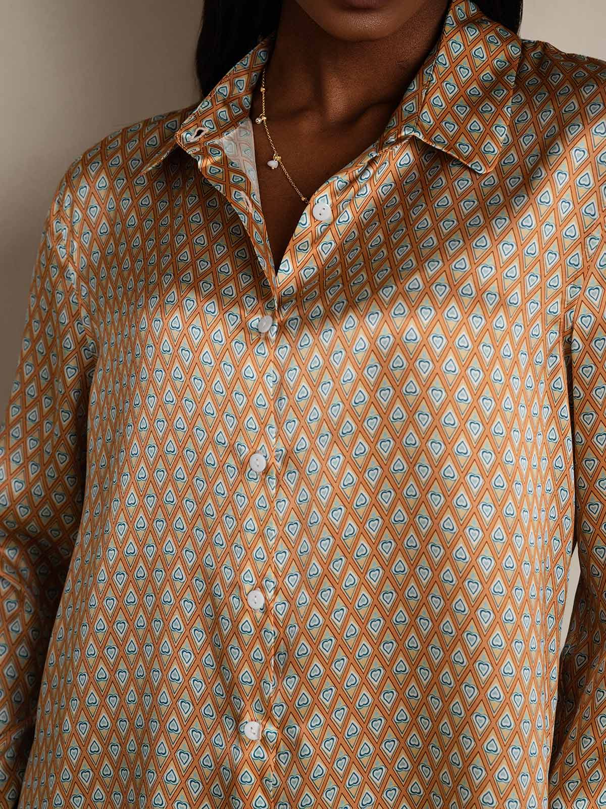 19Momme Silk Long Sleeve Lapel Collar Women's Shirt with Button Up Design