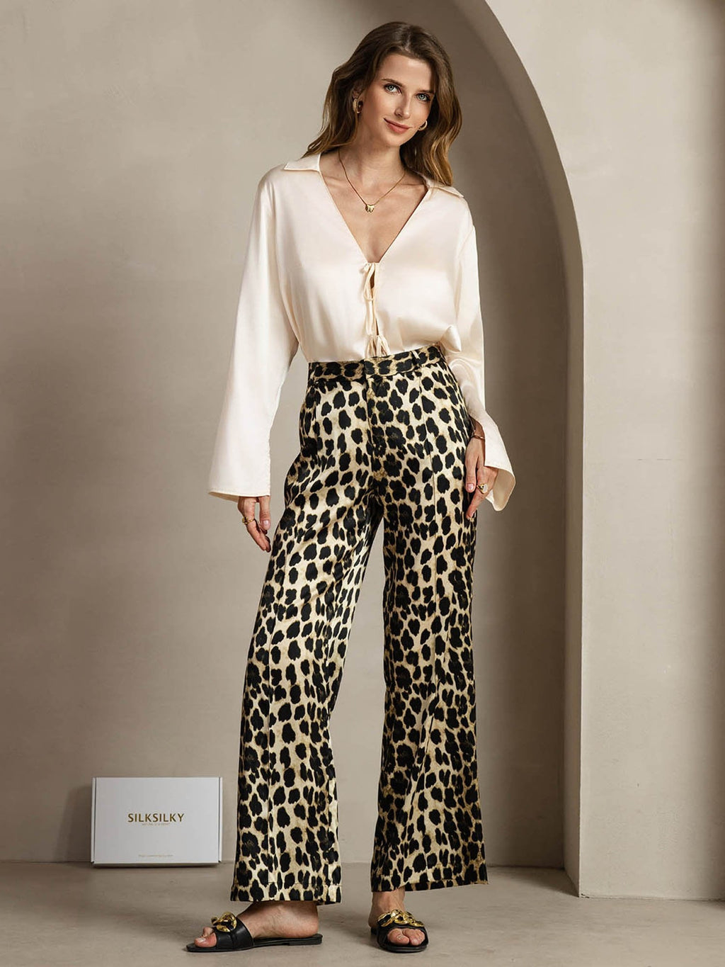 19Momme Silk Leopard Print Straight Leg Women's Pants With Side Pockets Design