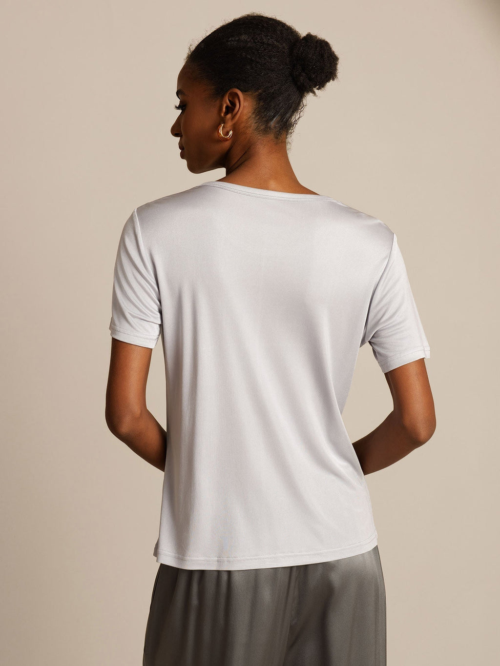 Women's Pure Silk Short Sleeve Round Neck T-Shirt