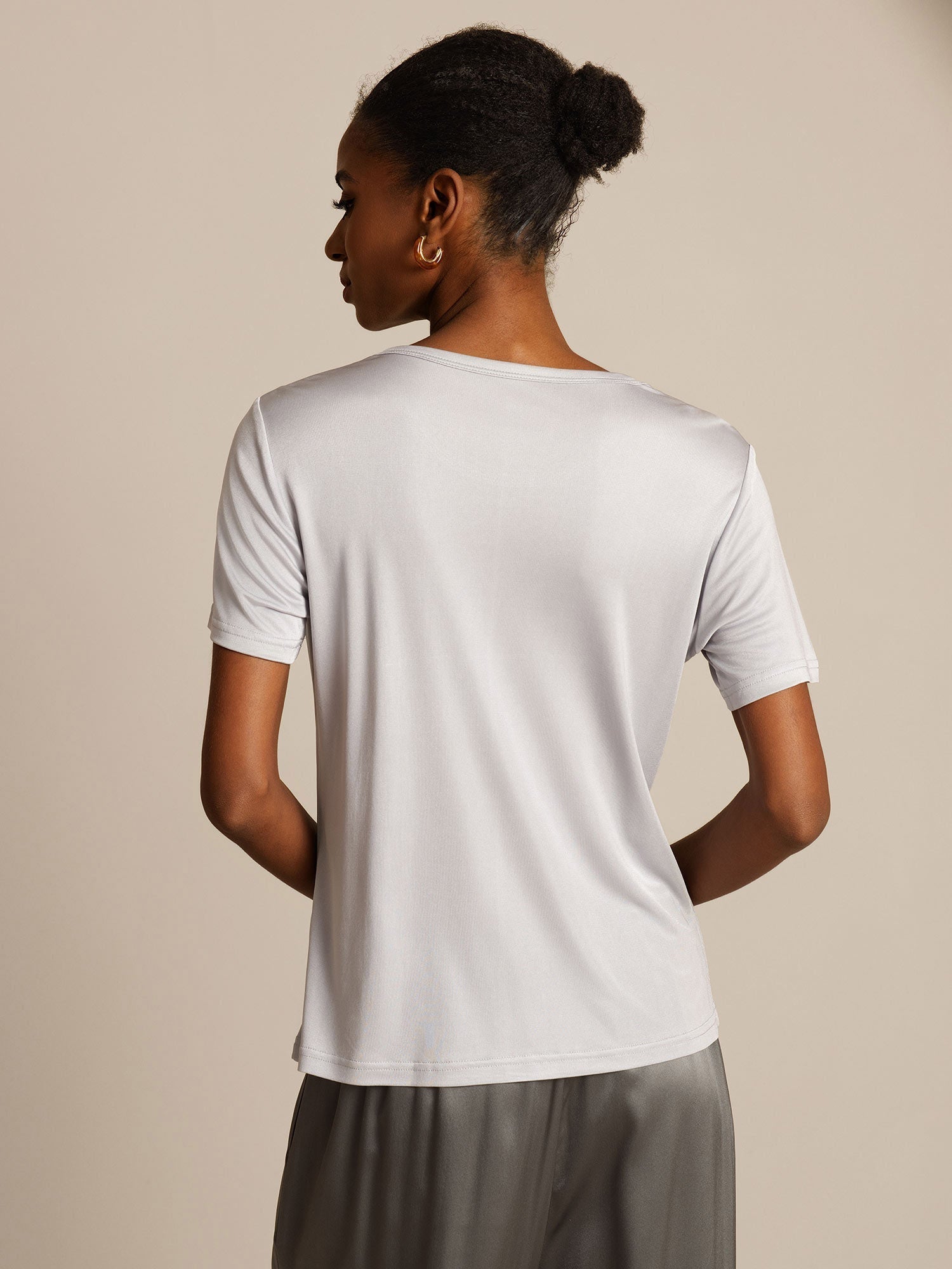 Women's Pure Silk Short Sleeve Round Neck T-Shirt