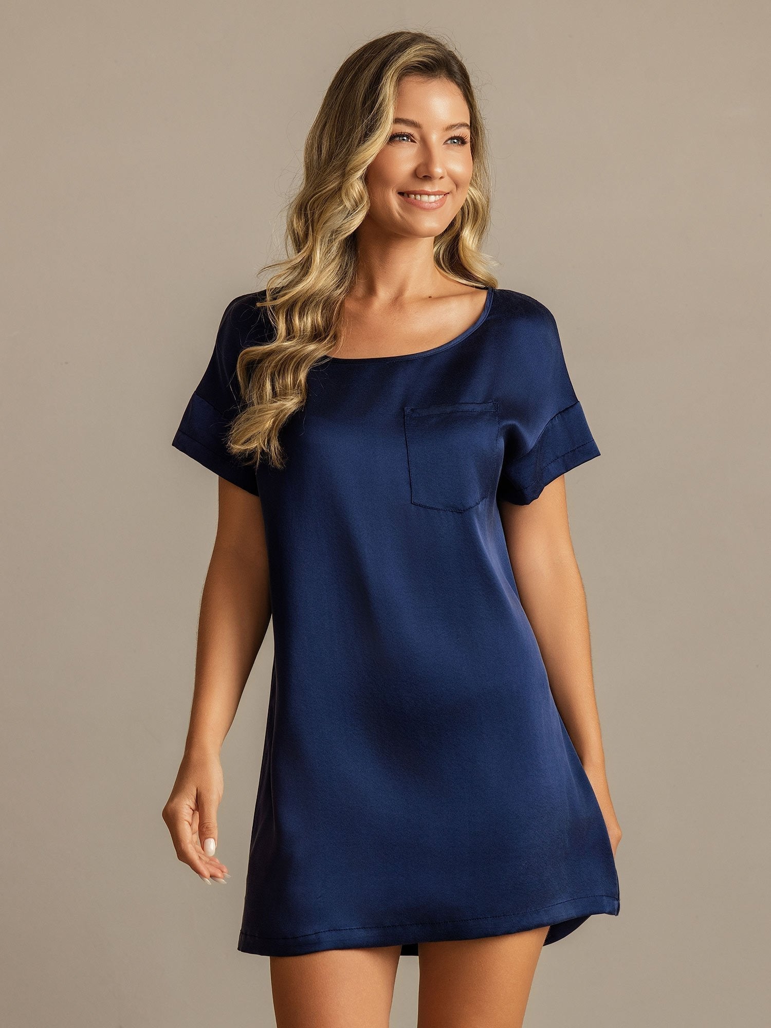 19Momme Washable Silk Short Sleeve Round Neck Short Nightgown