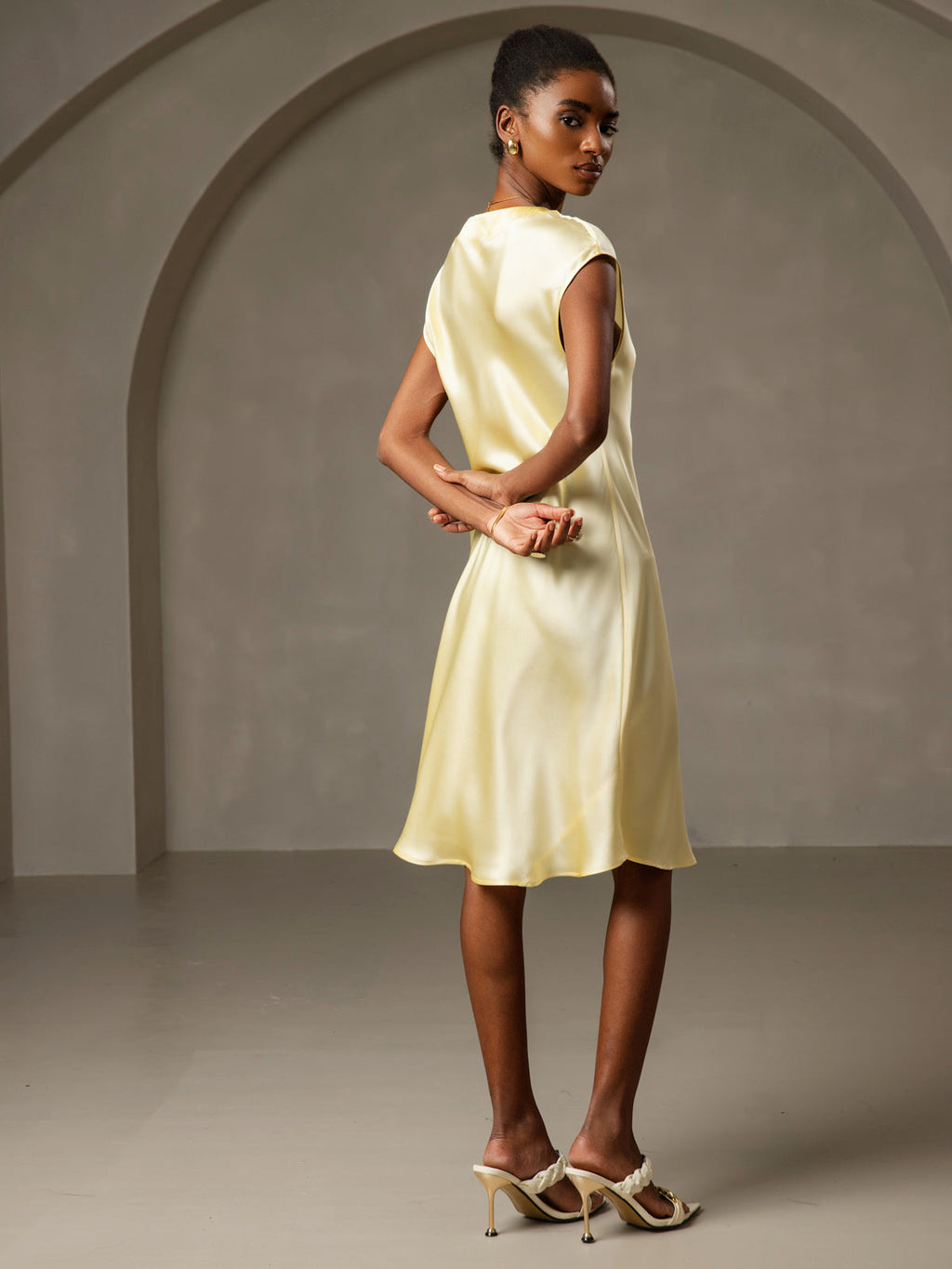 100% Mulberry Silk Cap Sleeve V-neck Midi Nightgown