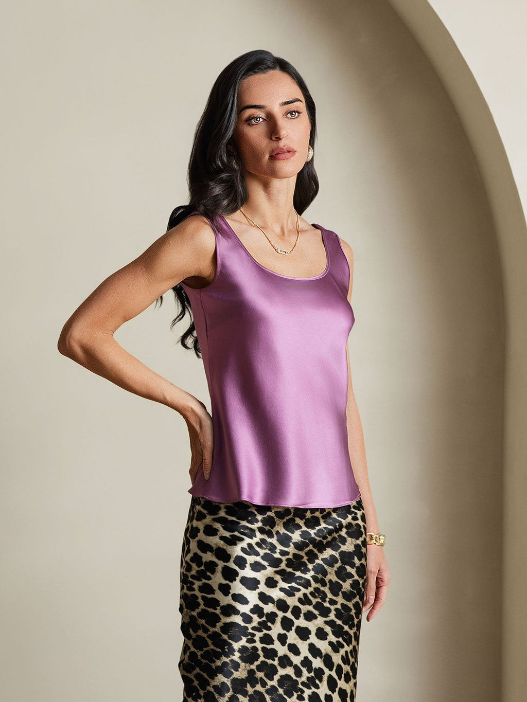 19Momme Silk Sleeveless U Neck Women's Tank Top