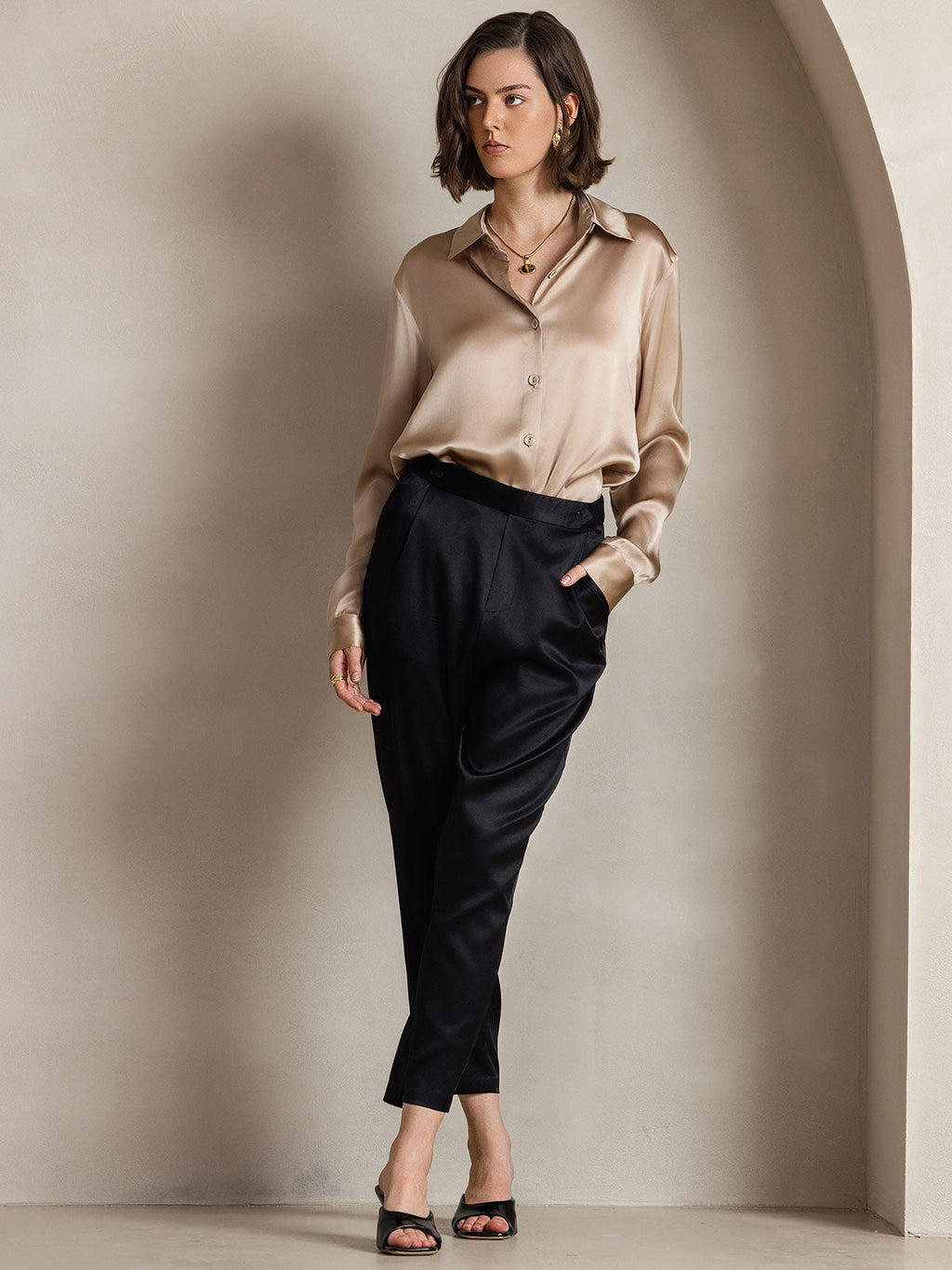 Women's 19 Momme Silk Long Sleeves Button-Up Shirt