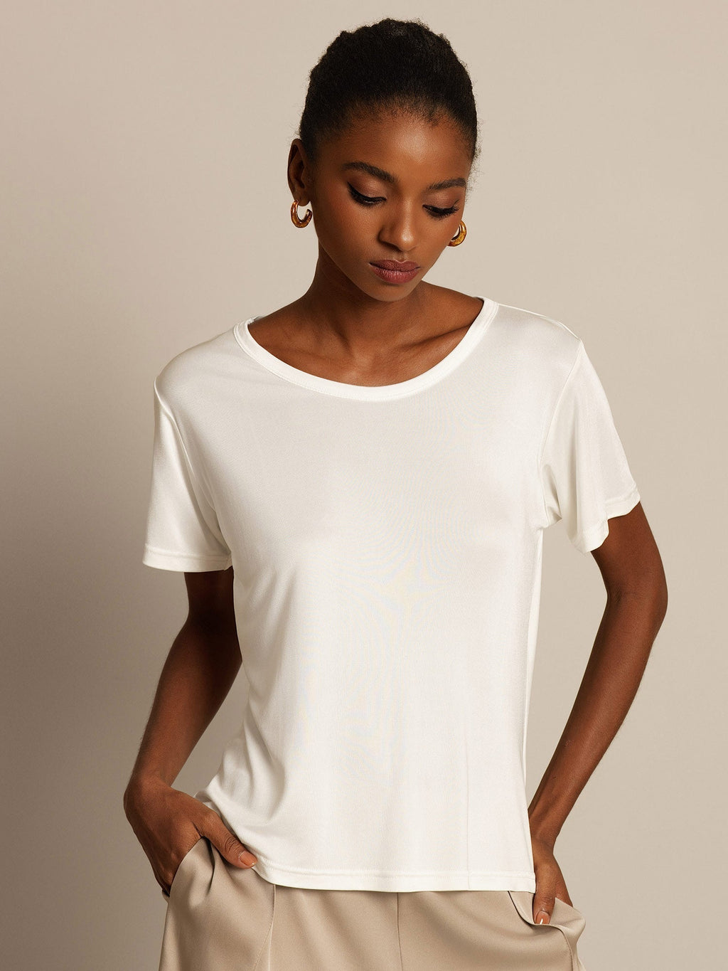 Women's Pure Silk Short Sleeve Round Neck T-Shirt