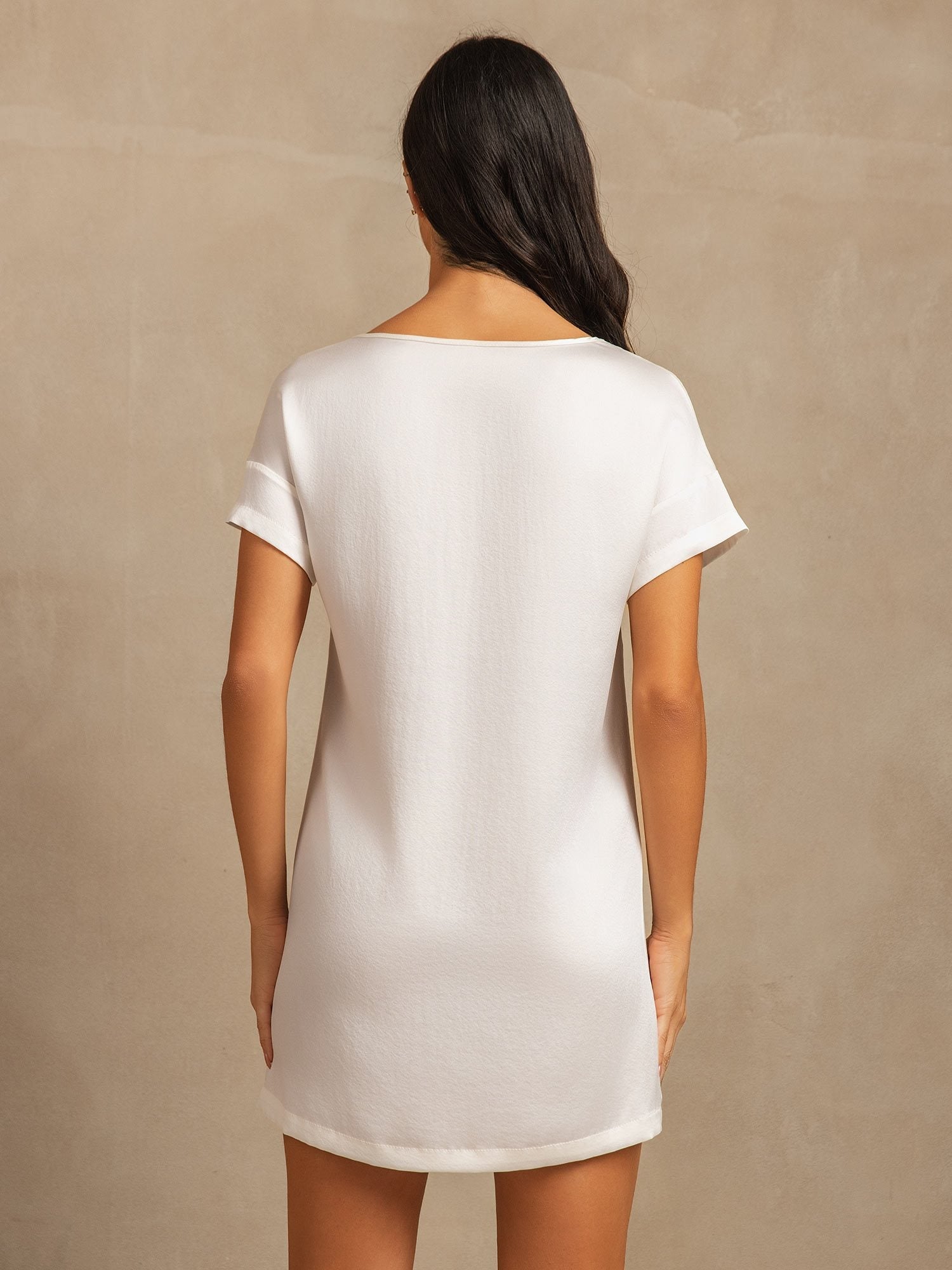 19Momme Washable Silk Short Sleeve Round Neck Short Nightgown