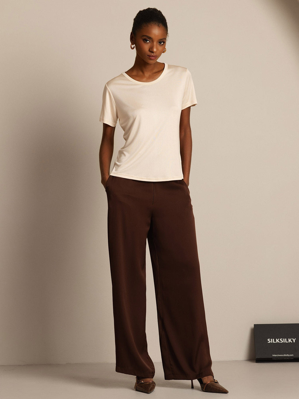 Women's Pure Silk Short Sleeve Round Neck T-Shirt