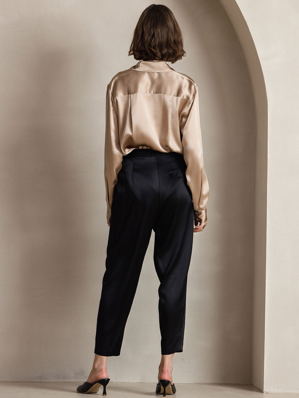 Women's 19 Momme Silk Long Sleeves Button-Up Shirt