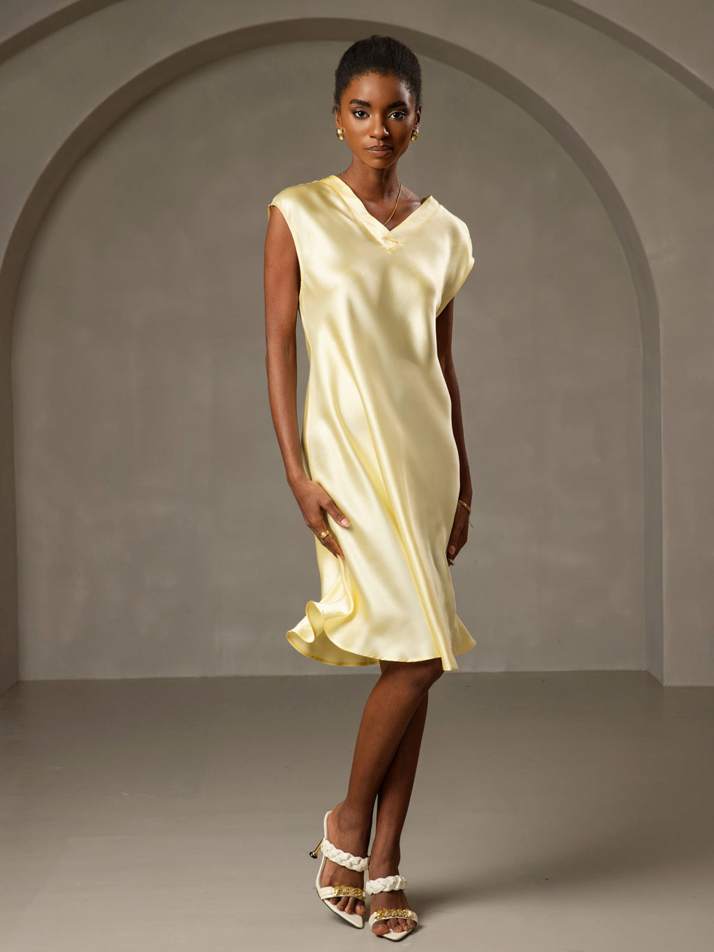 100% Mulberry Silk Cap Sleeve V Neck Knee Dress