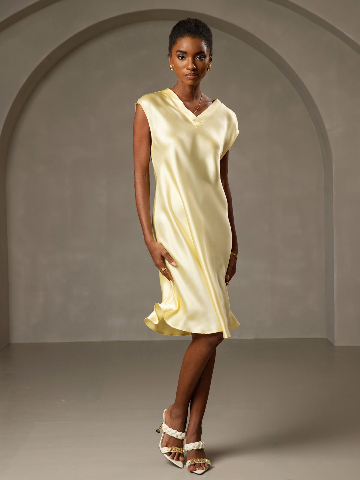 100% Mulberry Silk Cap Sleeve V Neck Knee Dress