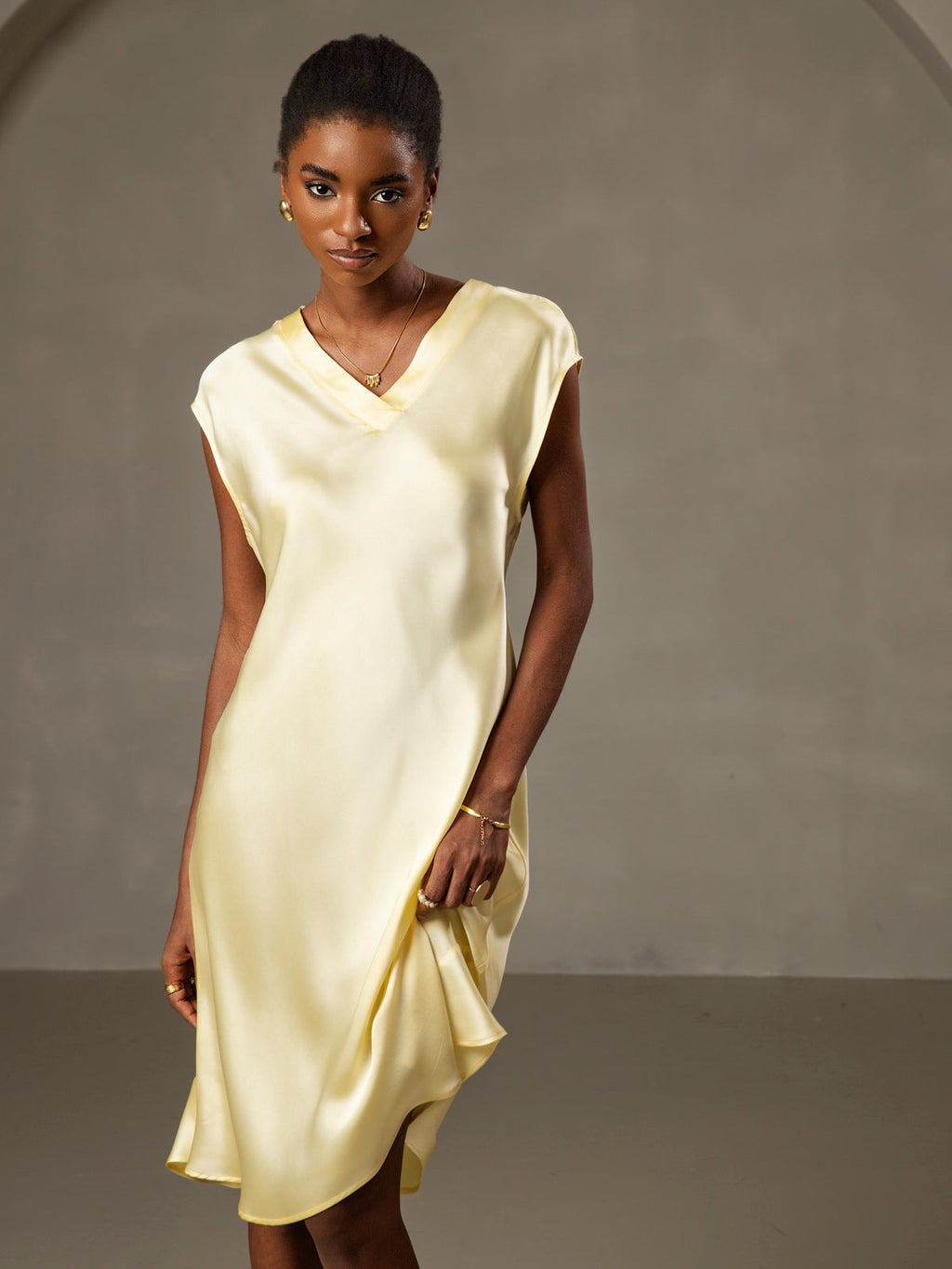 100% Mulberry Silk Cap Sleeve V Neck Knee Dress