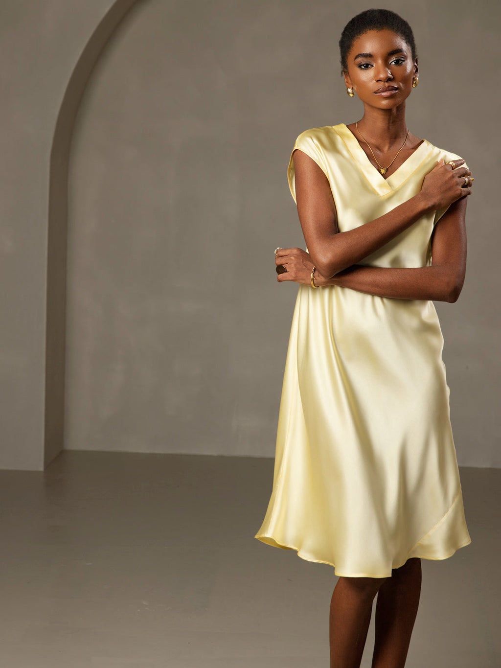 100% Mulberry Silk Cap Sleeve V Neck Knee Dress