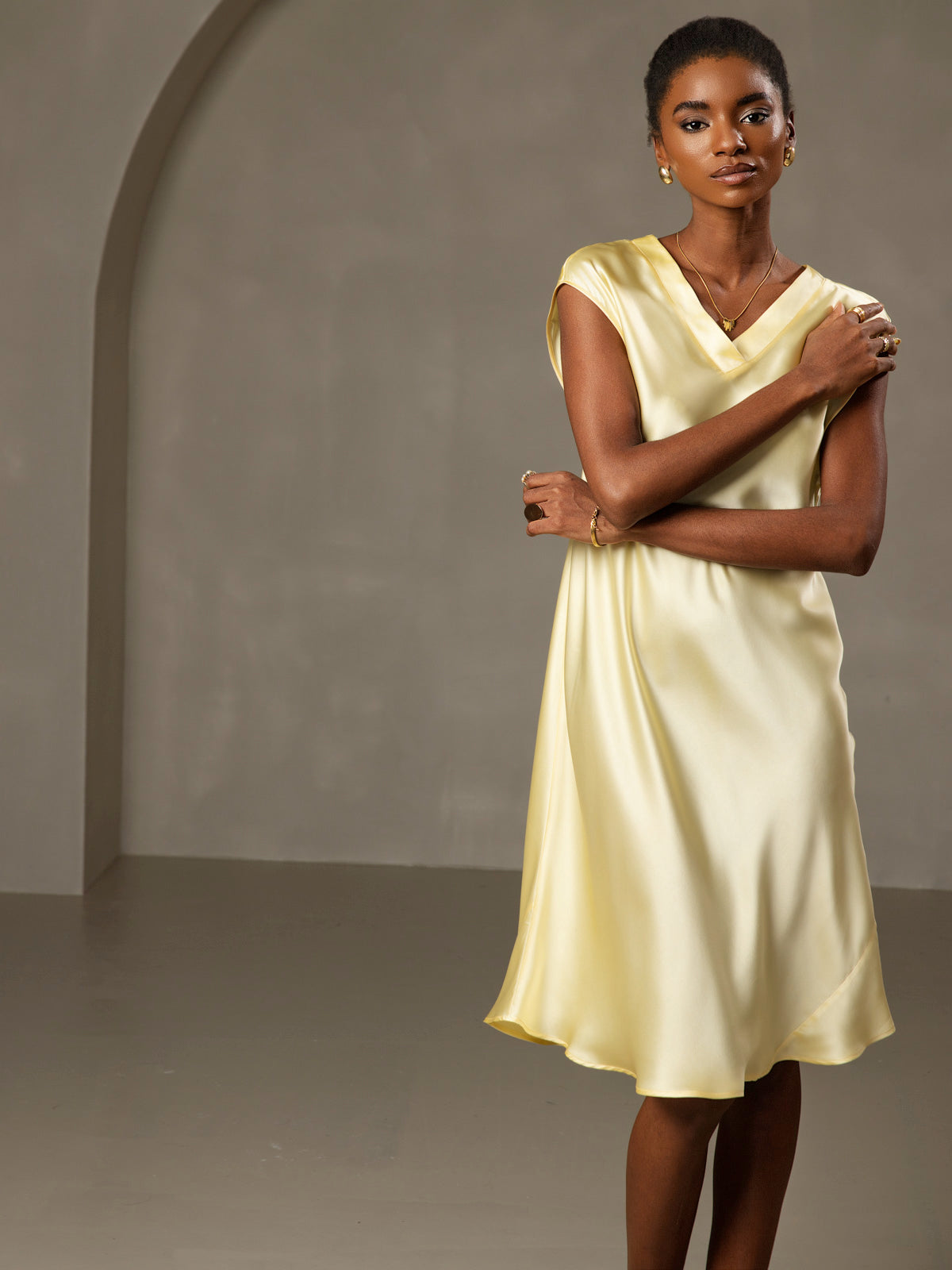 100% Mulberry Silk Cap Sleeve V Neck Knee Dress