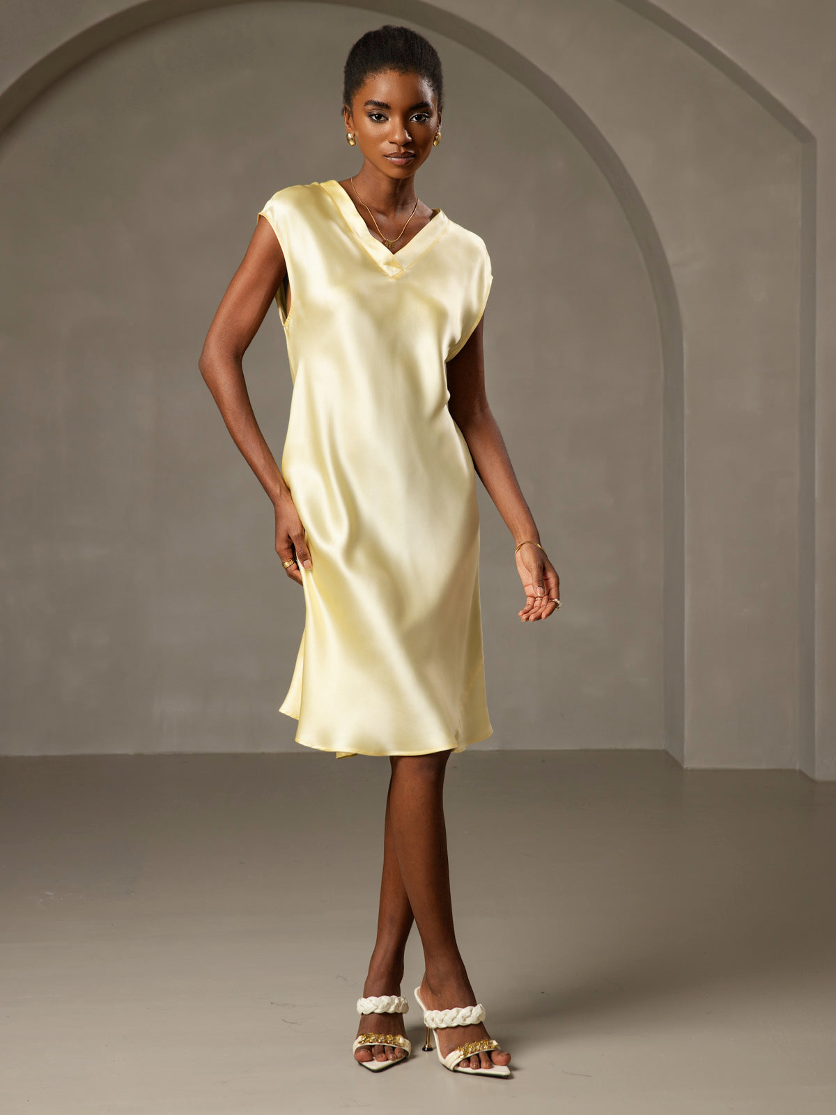 100% Mulberry Silk Cap Sleeve V Neck Knee Dress