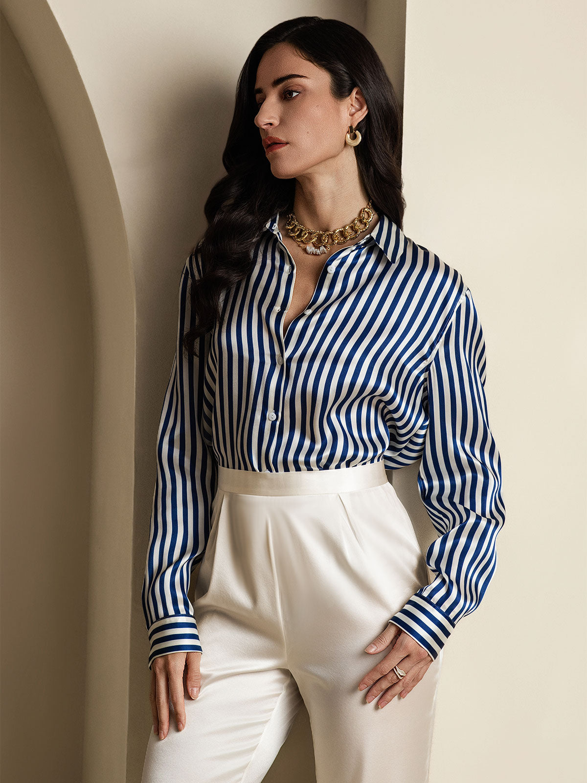 19Momme Silk Long Sleeve Lapel Collar Women's Shirt with Button Up Design