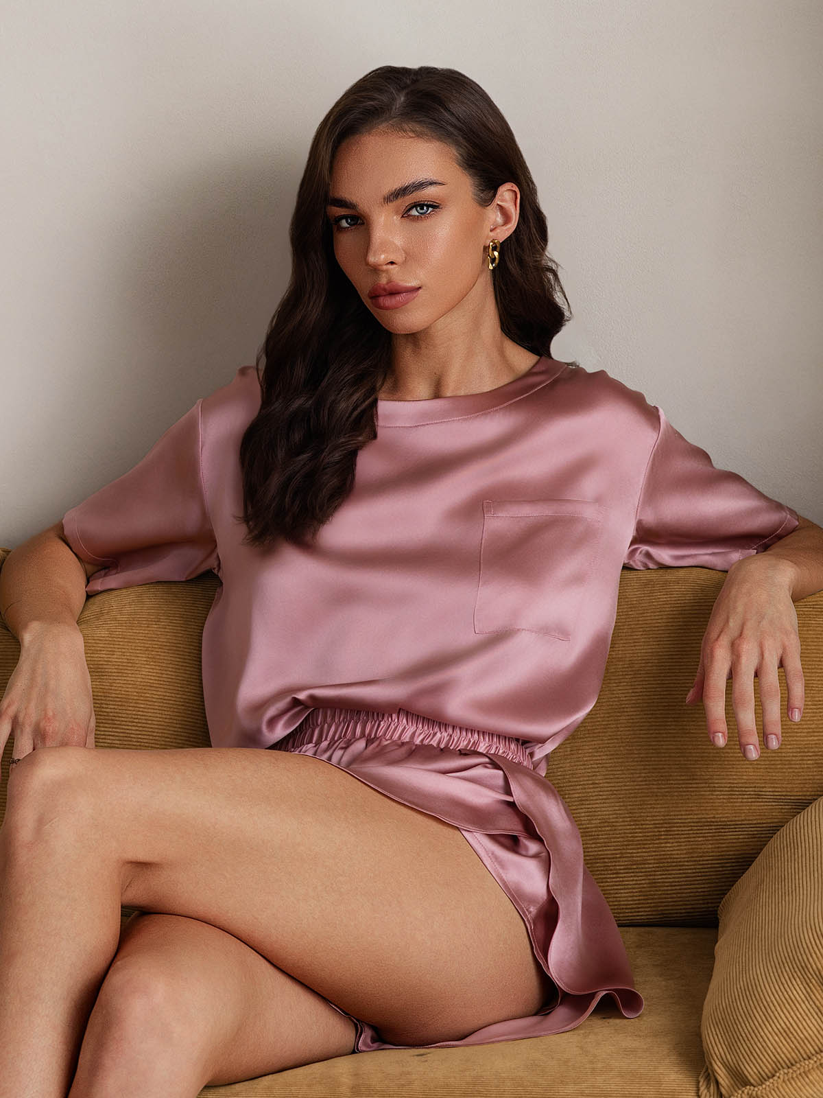 100% Mulberry Silk Short Sleeve Round Neck Women's Pajamas Set