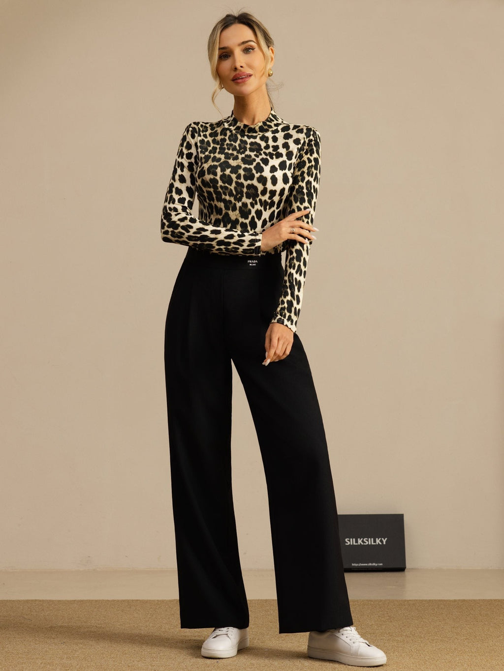Pure Silk Wild Animal Print Women's Long Sleeve Mock Neck Top