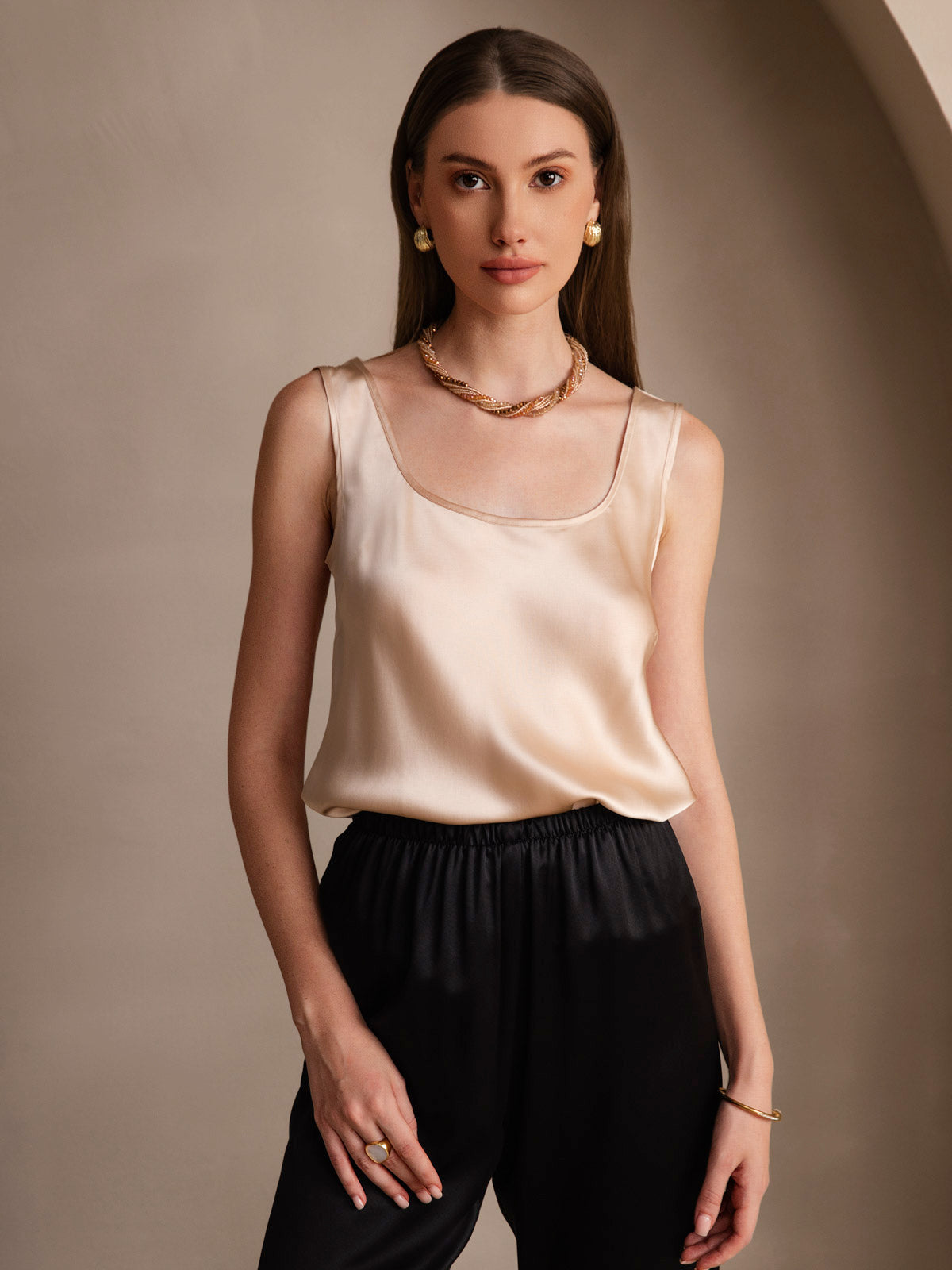 19Momme Silk Sleeveless U Neck Women's Tank Top