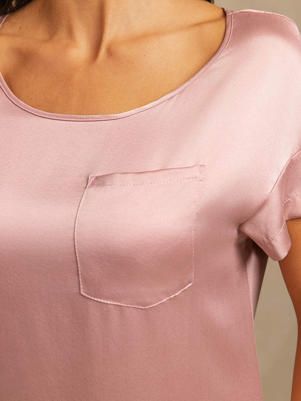 19Momme Washable Silk Short Sleeve Round Neck Short Nightgown