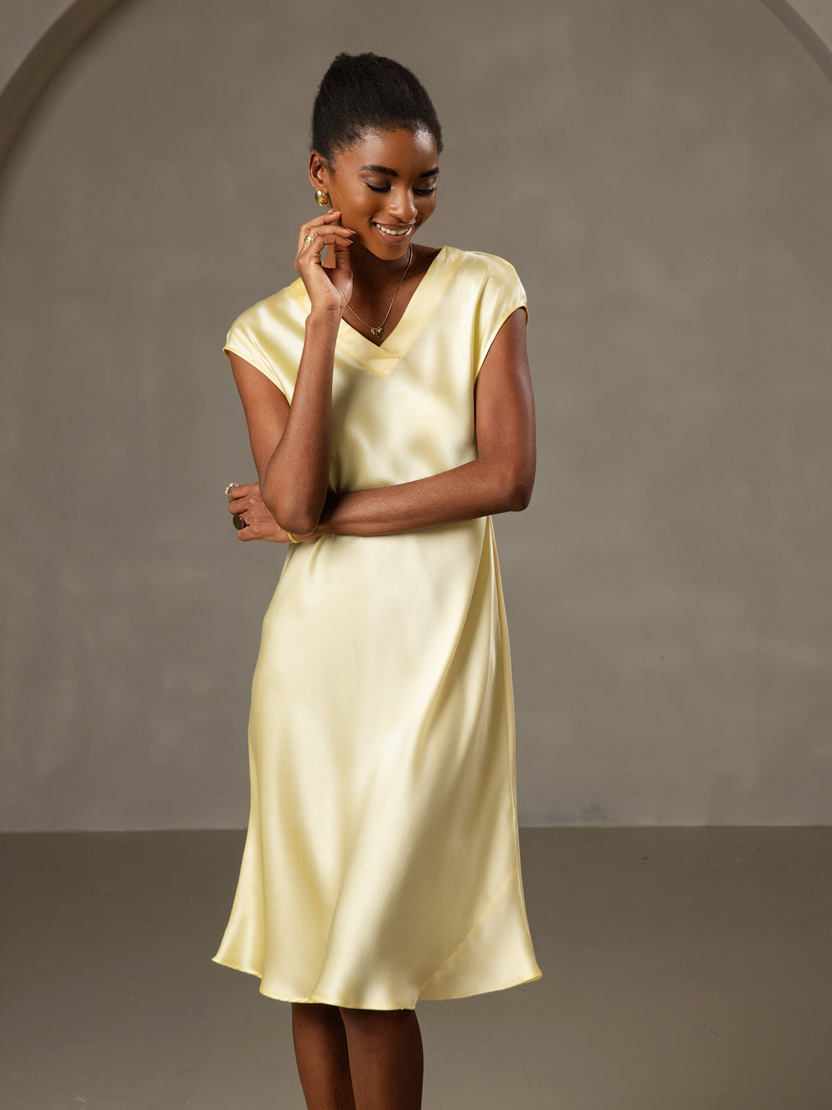 100% Mulberry Silk Cap Sleeve V-neck Midi Nightgown