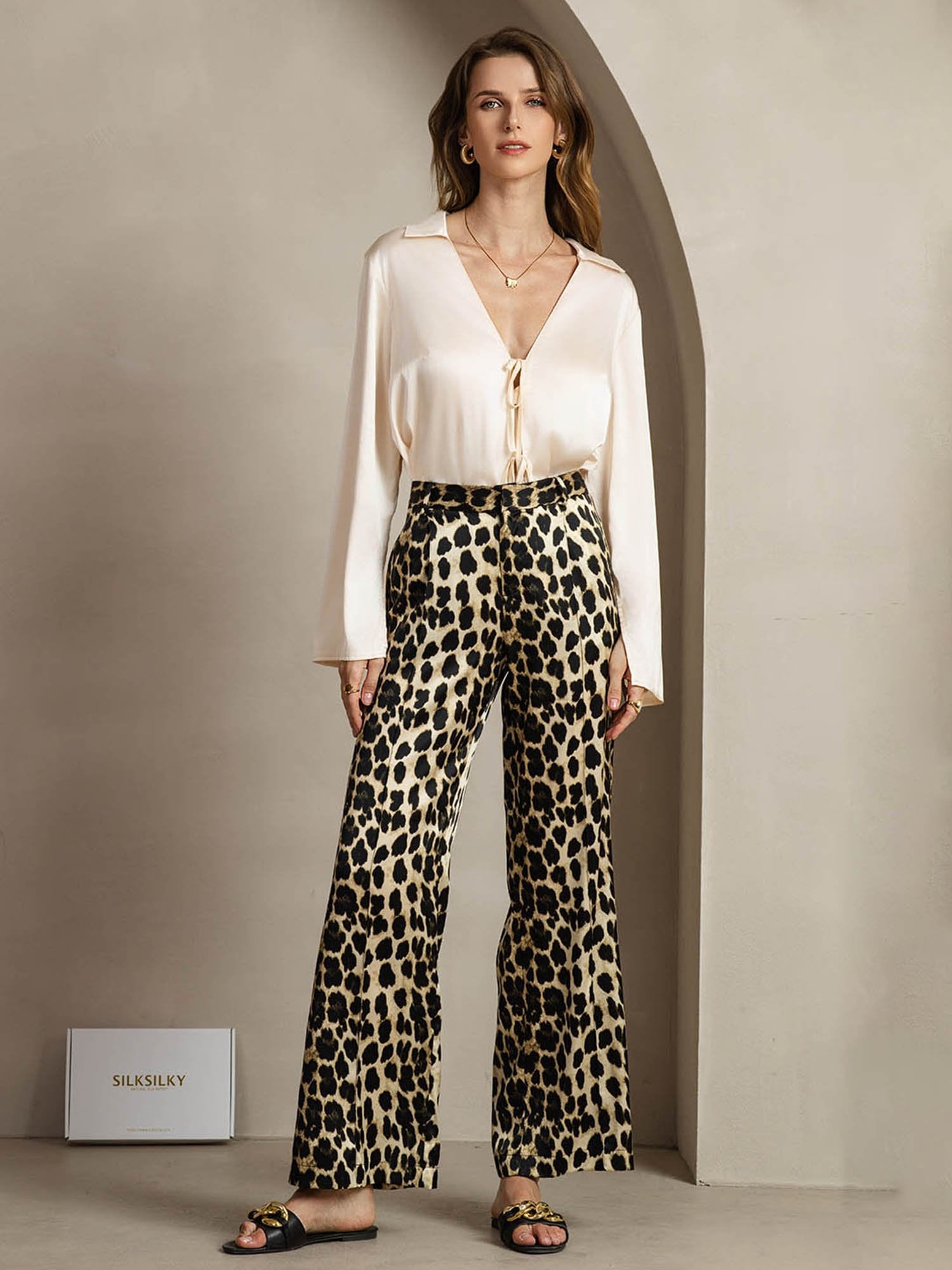 19Momme Silk Leopard Print Straight Leg Women's Pants With Side Pockets Design