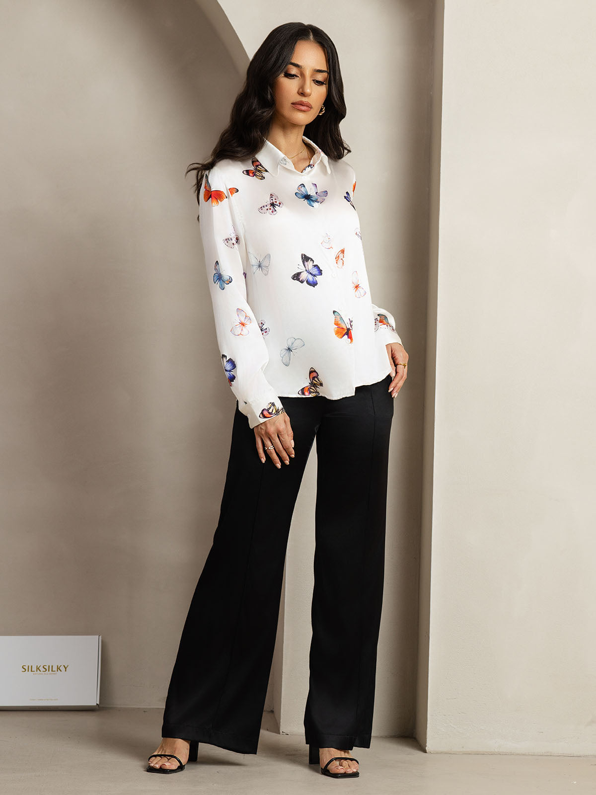 19Momme Silk Long Sleeve Lapel Collar Women's Shirt with Button Up Design