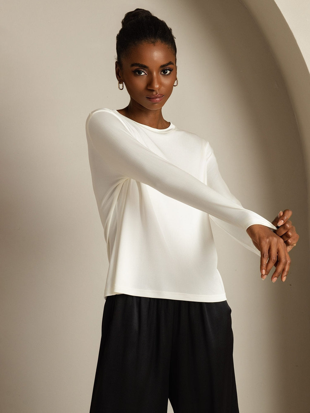 Women's Pure Silk Long Sleeve Round Neck Top